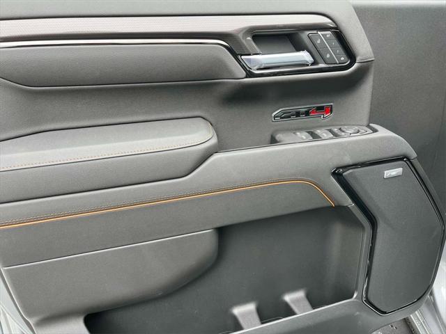 new 2025 GMC Sierra 1500 car, priced at $70,141