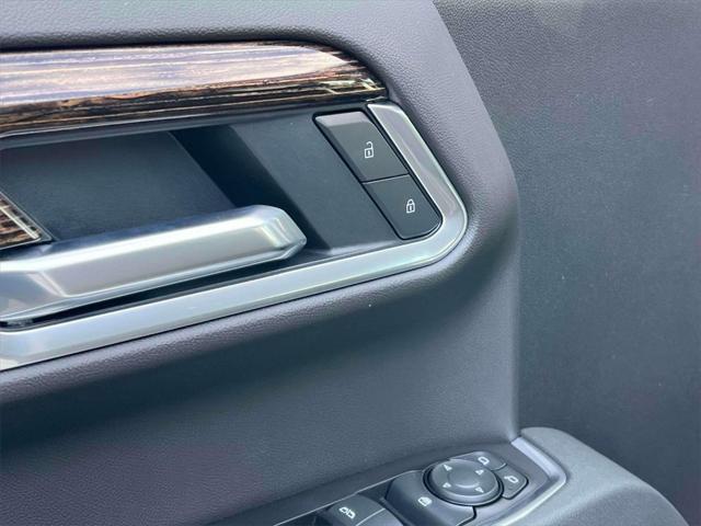 new 2025 GMC Sierra 1500 car, priced at $56,686
