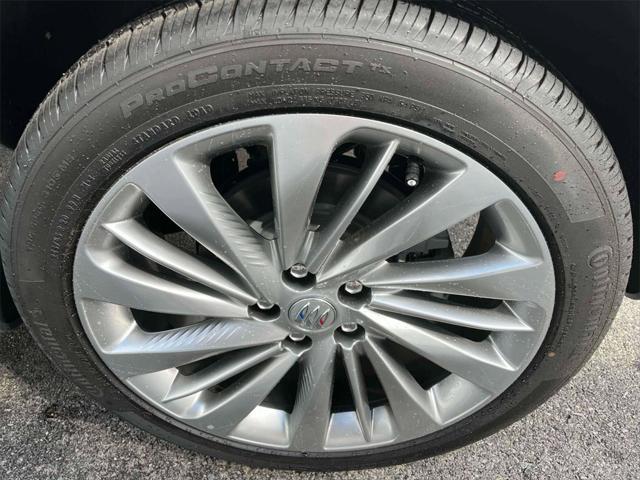 new 2025 Buick Envision car, priced at $47,770