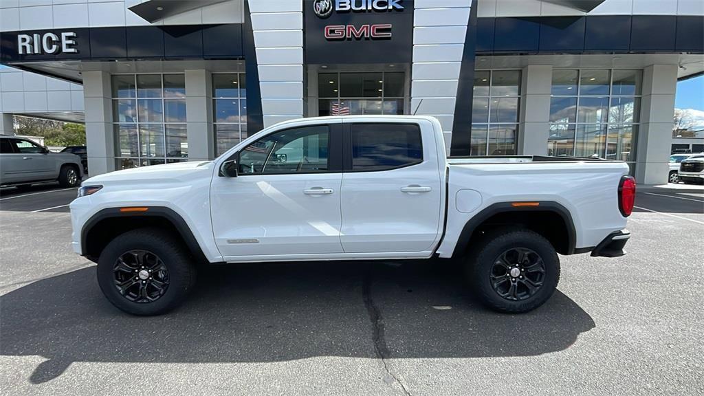 new 2024 GMC Canyon car, priced at $40,006