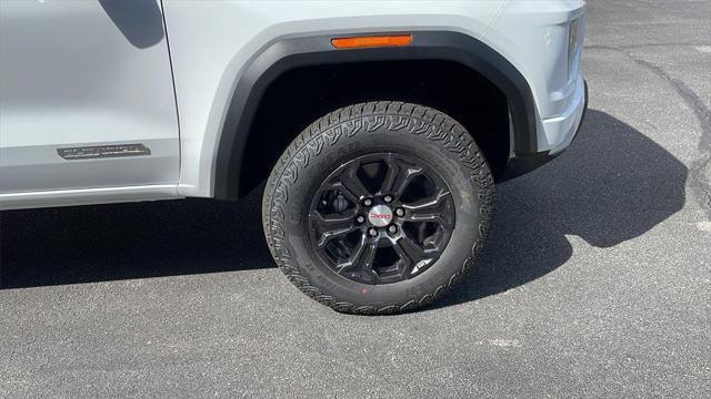 new 2024 GMC Canyon car, priced at $40,006