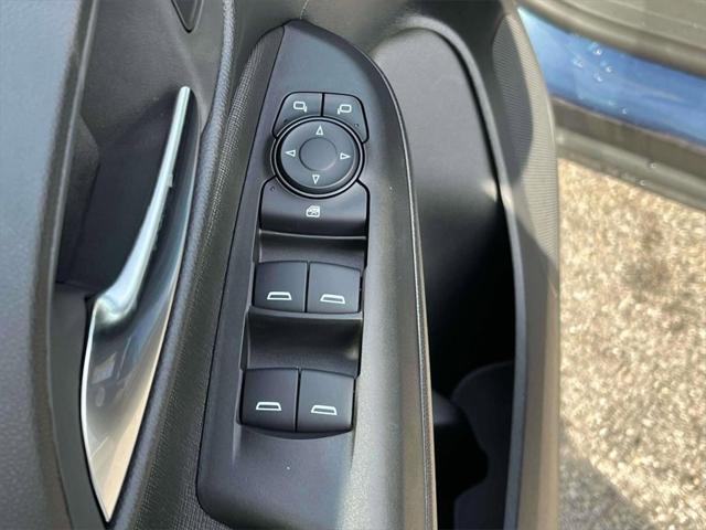 new 2025 Buick Envista car, priced at $27,875