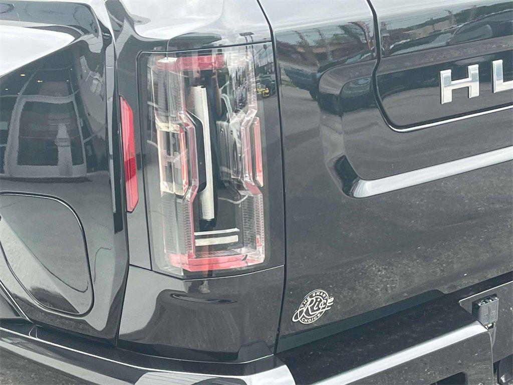 new 2025 GMC HUMMER EV Pickup car, priced at $119,130