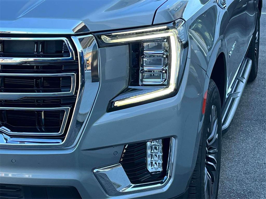 used 2024 GMC Yukon XL car, priced at $65,553