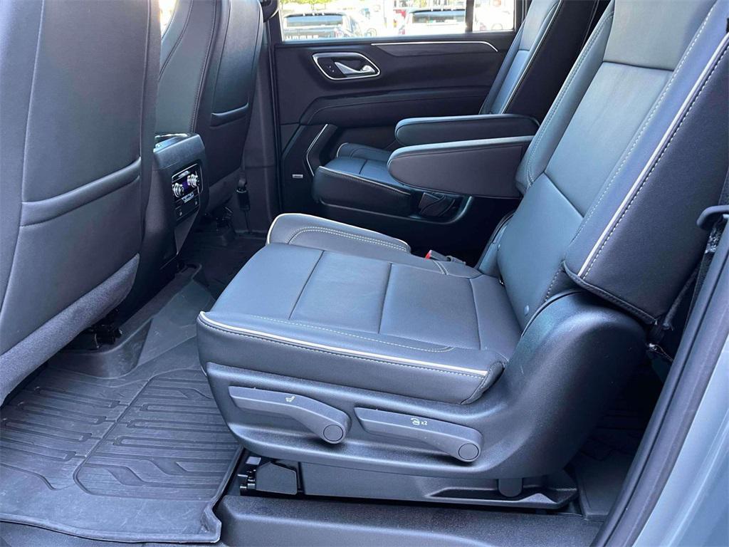 used 2024 GMC Yukon XL car, priced at $65,553