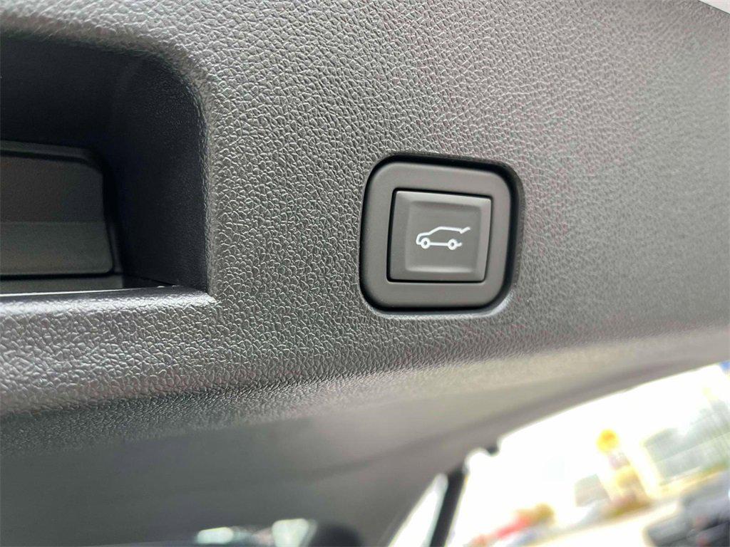 new 2026 GMC Acadia car, priced at $51,235