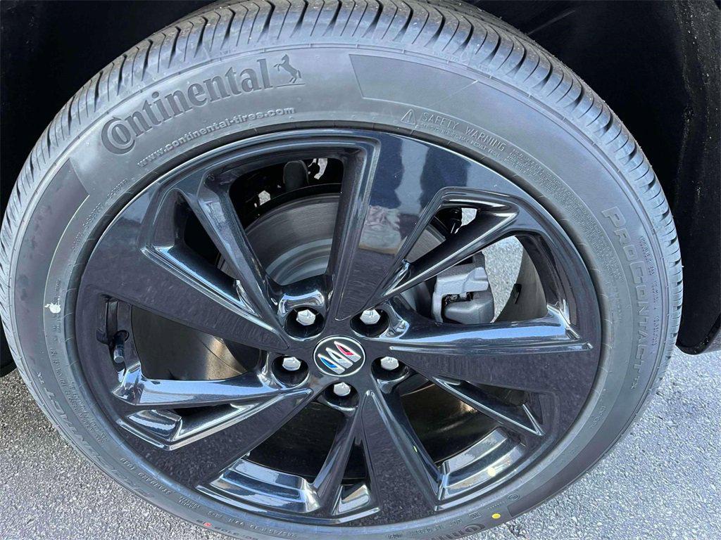 new 2025 Buick Envision car, priced at $42,596