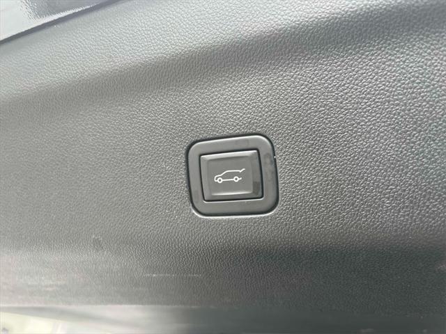 used 2024 GMC Yukon car, priced at $71,030