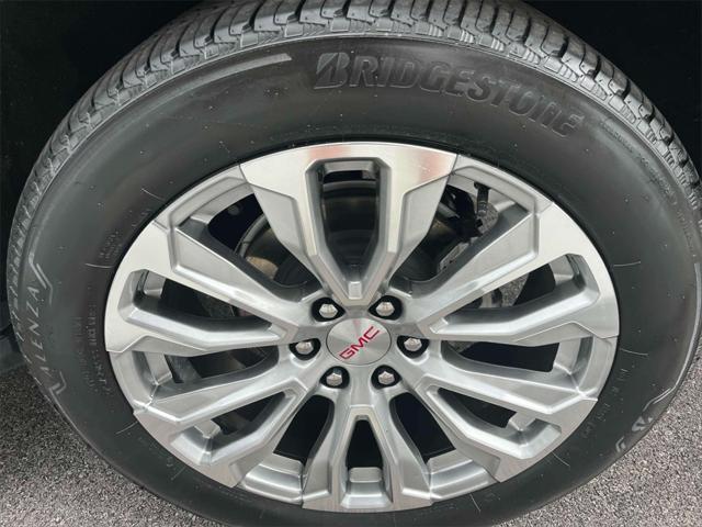 used 2024 GMC Yukon car, priced at $71,030