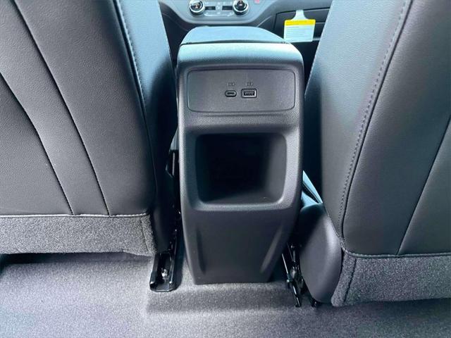 new 2025 Buick Envista car, priced at $27,180