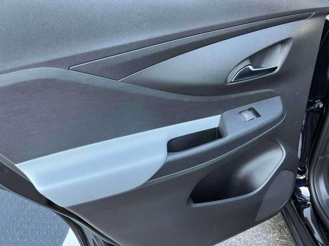 new 2025 Buick Envista car, priced at $27,180