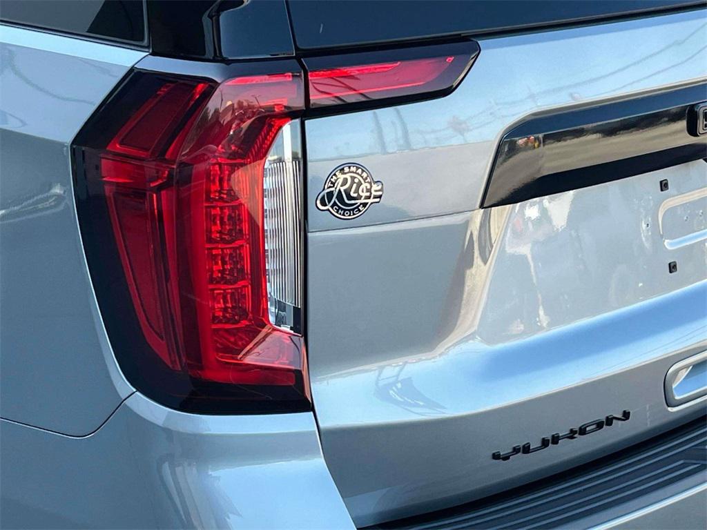 used 2023 GMC Yukon XL car, priced at $61,095