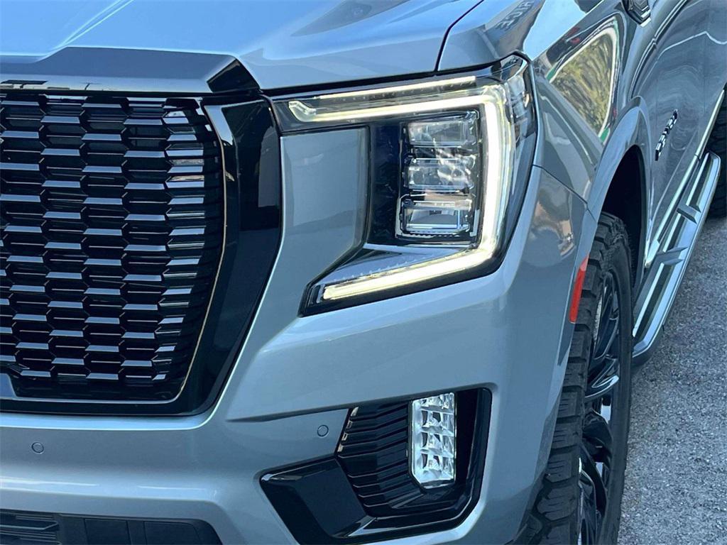 used 2023 GMC Yukon XL car, priced at $61,095