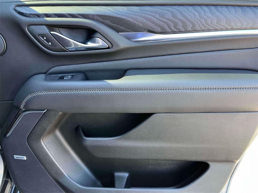 used 2023 GMC Yukon XL car, priced at $61,095