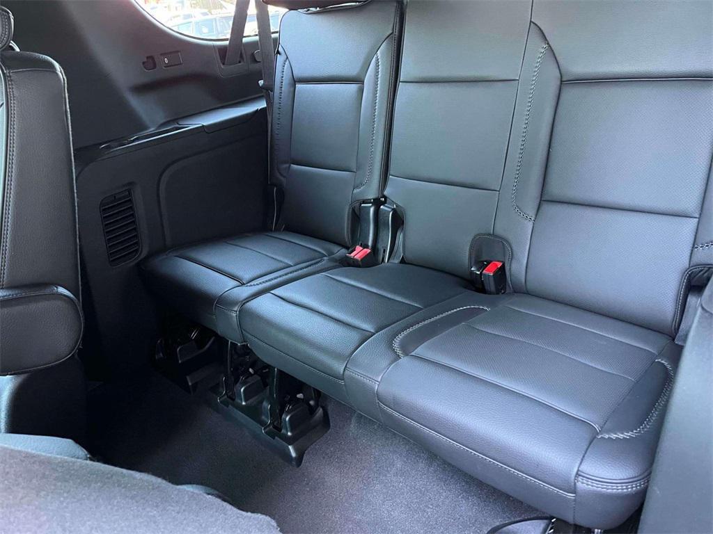 used 2023 GMC Yukon XL car, priced at $61,095