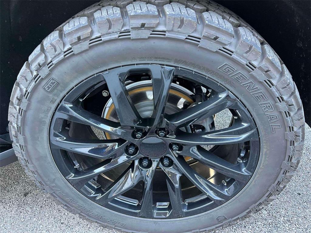 used 2023 GMC Yukon XL car, priced at $61,095