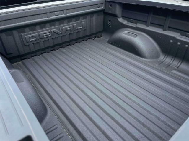 used 2022 GMC Canyon car, priced at $34,118