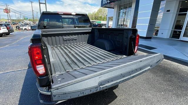 new 2024 GMC Sierra 1500 car, priced at $58,205