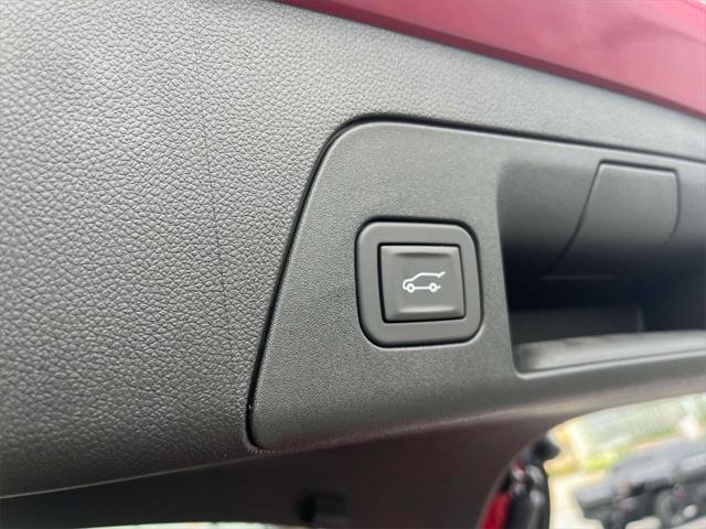new 2025 Buick Envision car, priced at $39,740