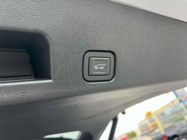 new 2025 GMC Acadia car, priced at $48,775