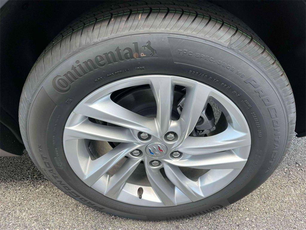 new 2025 Buick Envista car, priced at $26,598