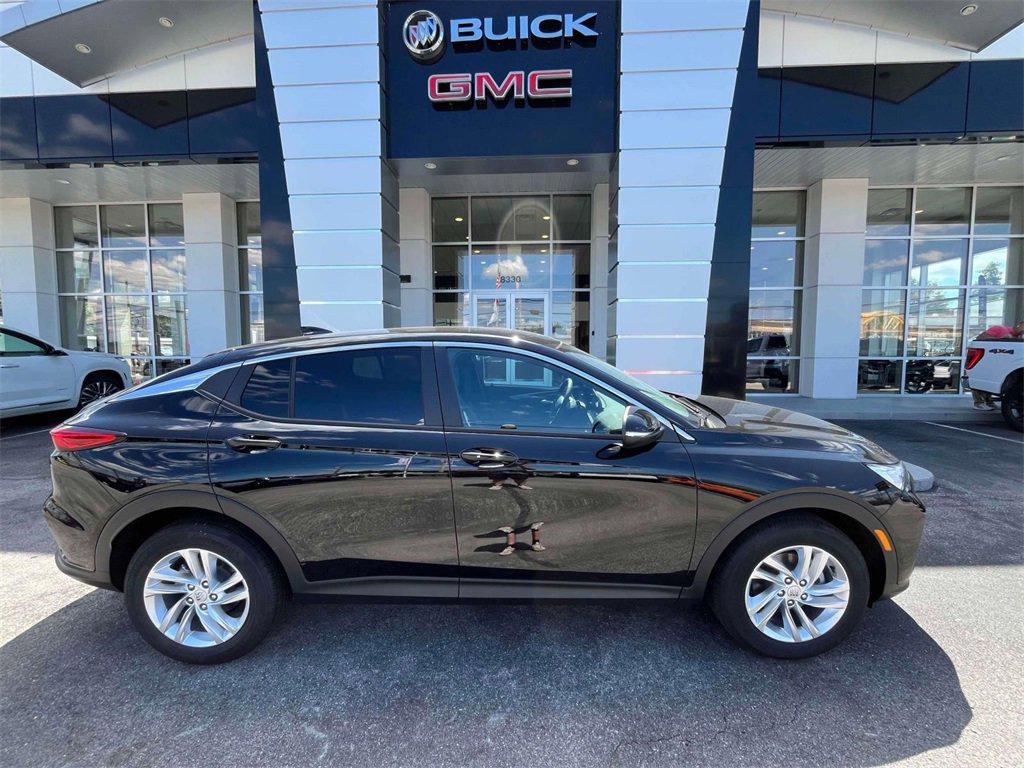 new 2025 Buick Envista car, priced at $26,598