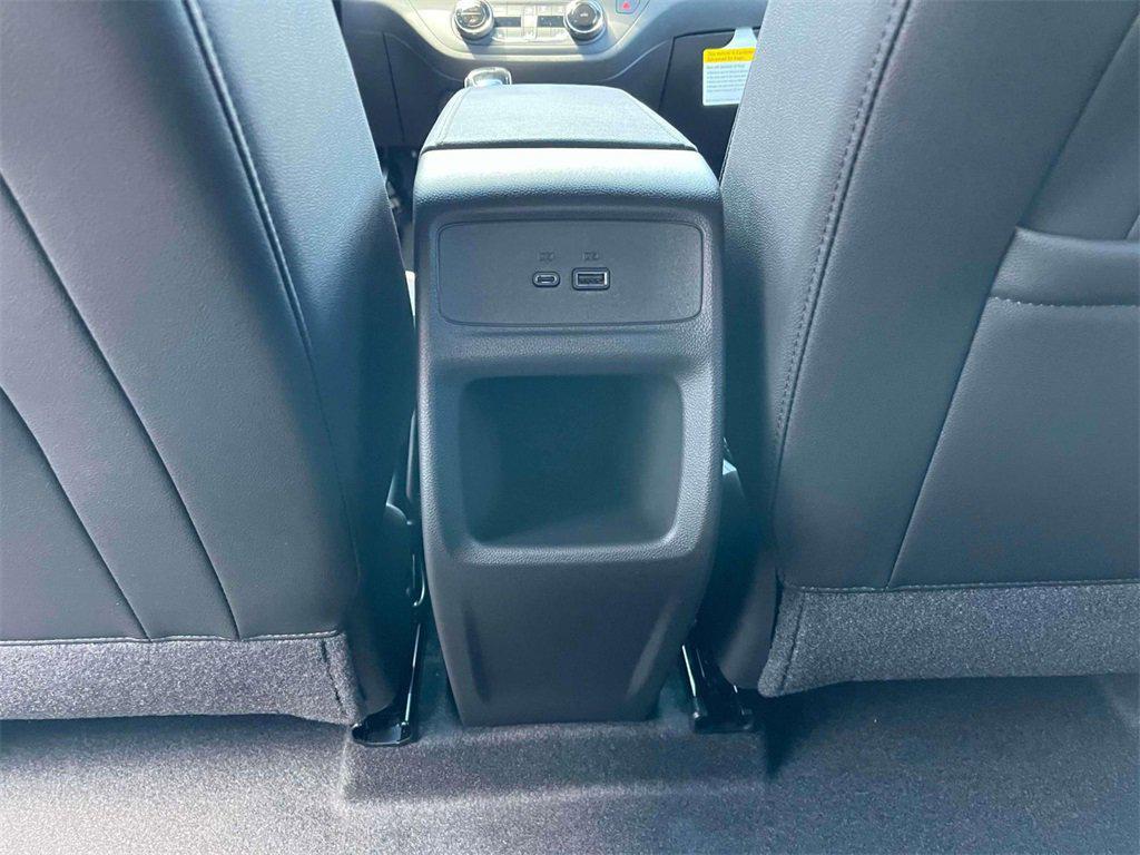 new 2025 Buick Envista car, priced at $26,598