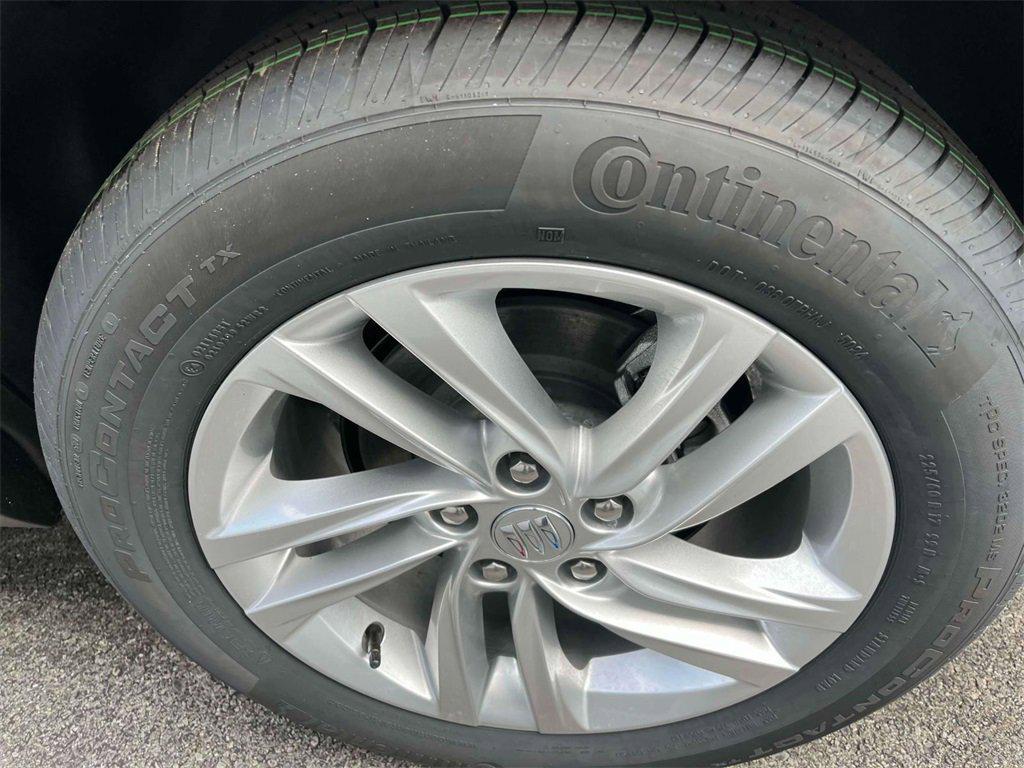 new 2025 Buick Envista car, priced at $28,025