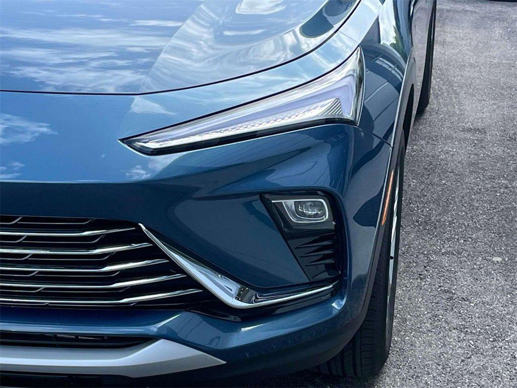 new 2025 Buick Envista car, priced at $28,025