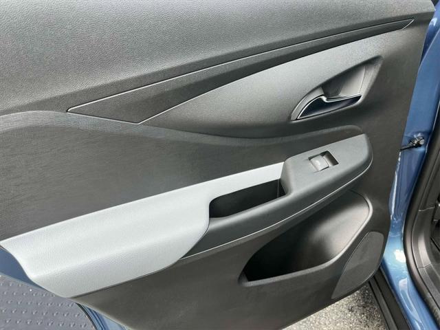 new 2025 Buick Envista car, priced at $28,025