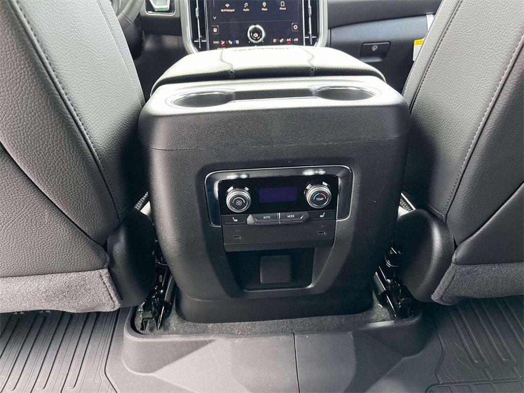 new 2025 GMC Yukon XL car, priced at $91,110