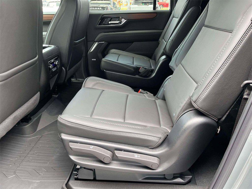 new 2025 GMC Yukon XL car, priced at $91,110