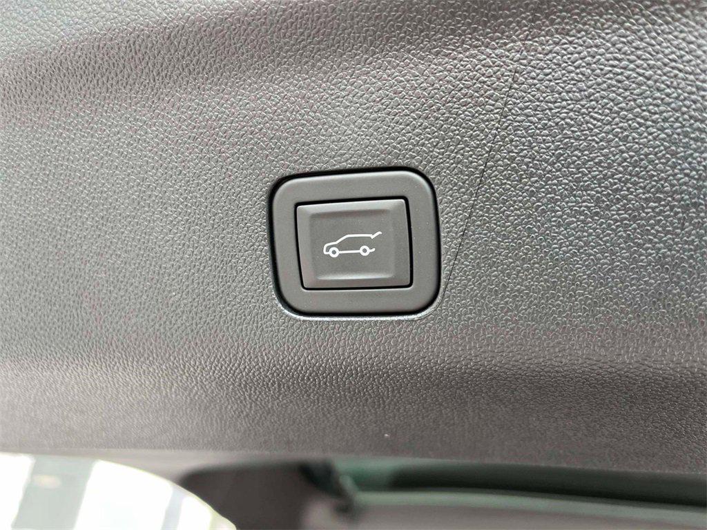 new 2025 GMC Yukon XL car, priced at $91,110