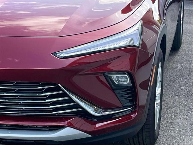 new 2025 Buick Envista car, priced at $28,025