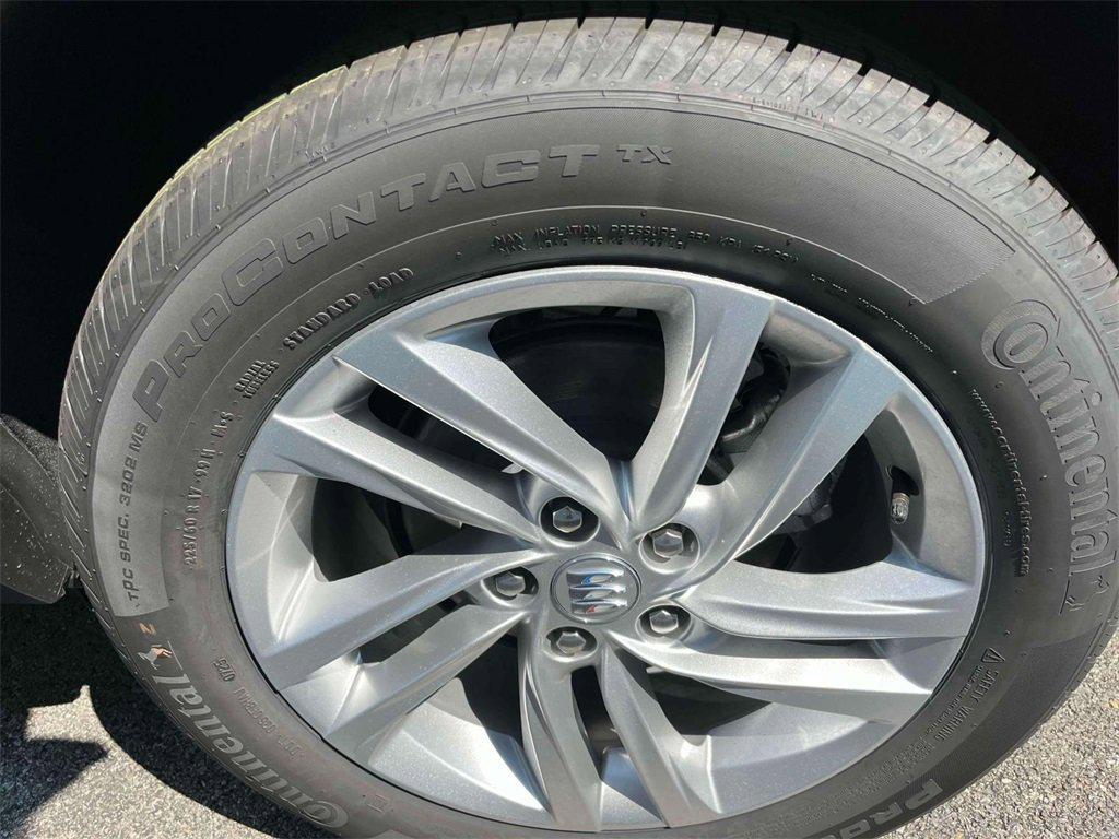 new 2025 Buick Envista car, priced at $27,875