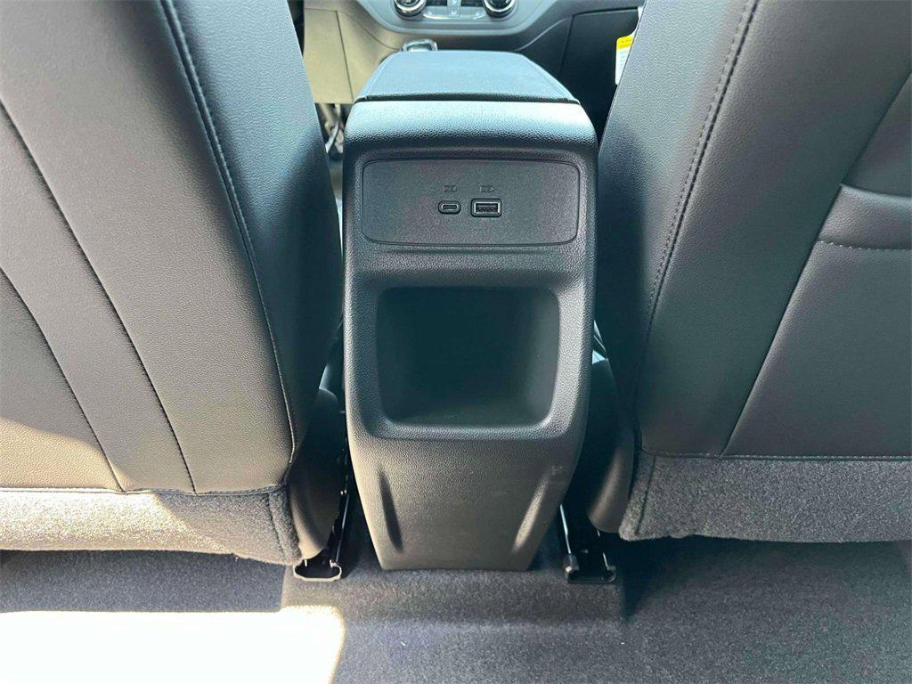 new 2025 Buick Envista car, priced at $27,875
