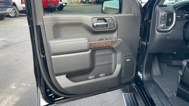 used 2022 GMC Sierra 1500 car, priced at $40,202