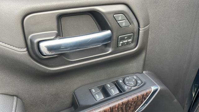 used 2022 GMC Sierra 1500 car, priced at $40,202