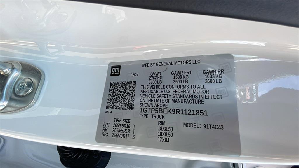 new 2024 GMC Canyon car, priced at $40,006