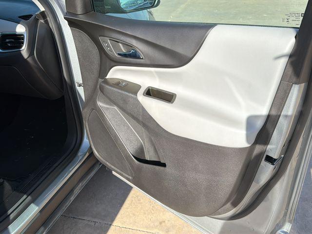 used 2023 Chevrolet Equinox car, priced at $17,900