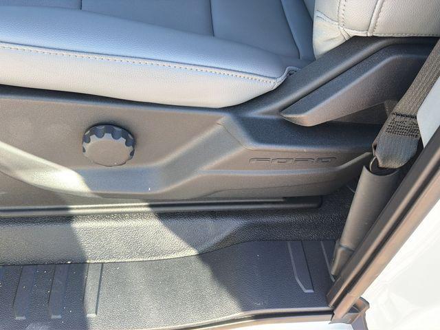 new 2025 Ford F-250 car, priced at $62,913