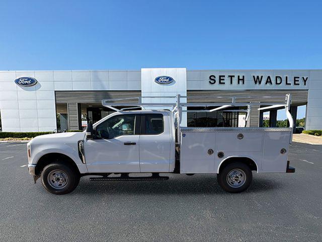 new 2025 Ford F-250 car, priced at $62,913