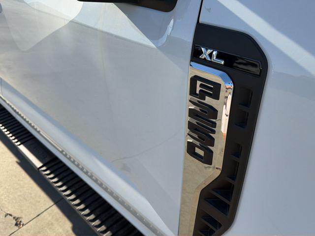 new 2025 Ford F-250 car, priced at $62,913