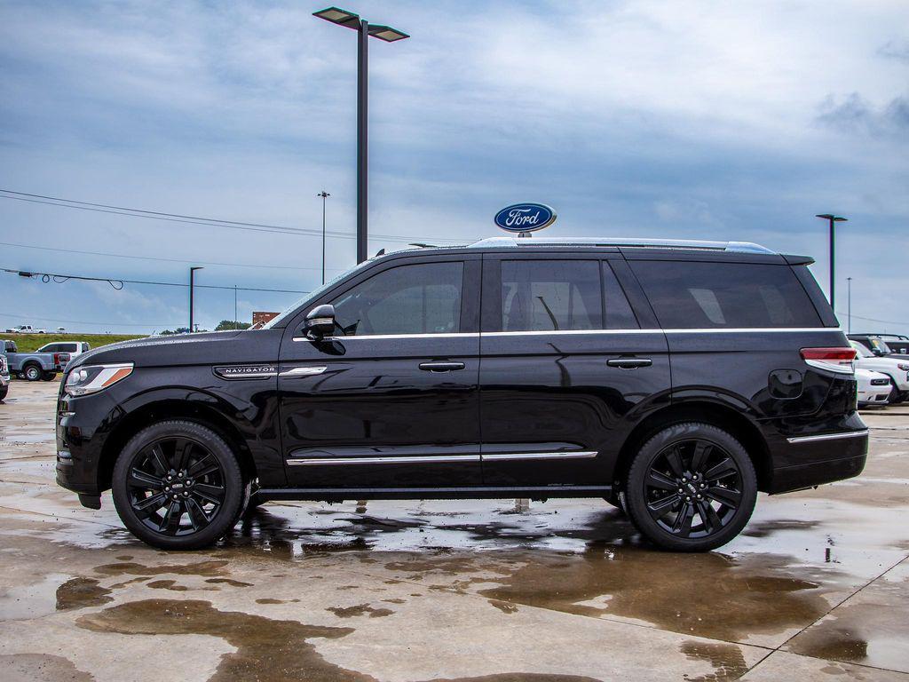 used 2024 Lincoln Navigator car, priced at $81,900