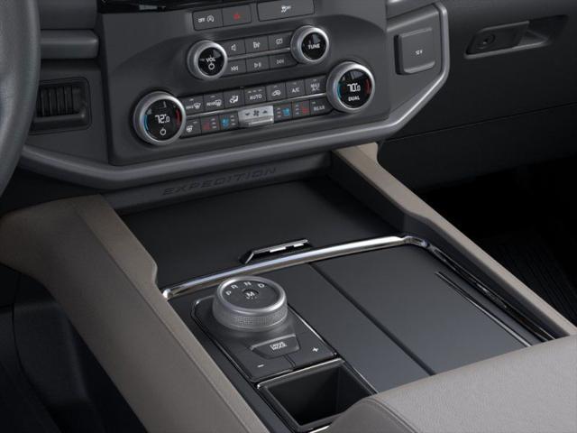 new 2024 Ford Expedition car, priced at $57,024