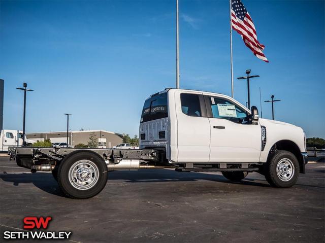 new 2024 Ford F-350 car, priced at $55,301