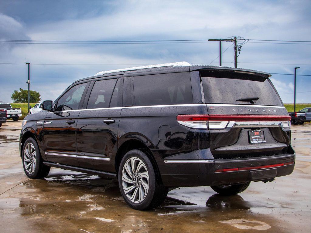 used 2022 Lincoln Navigator car, priced at $56,900