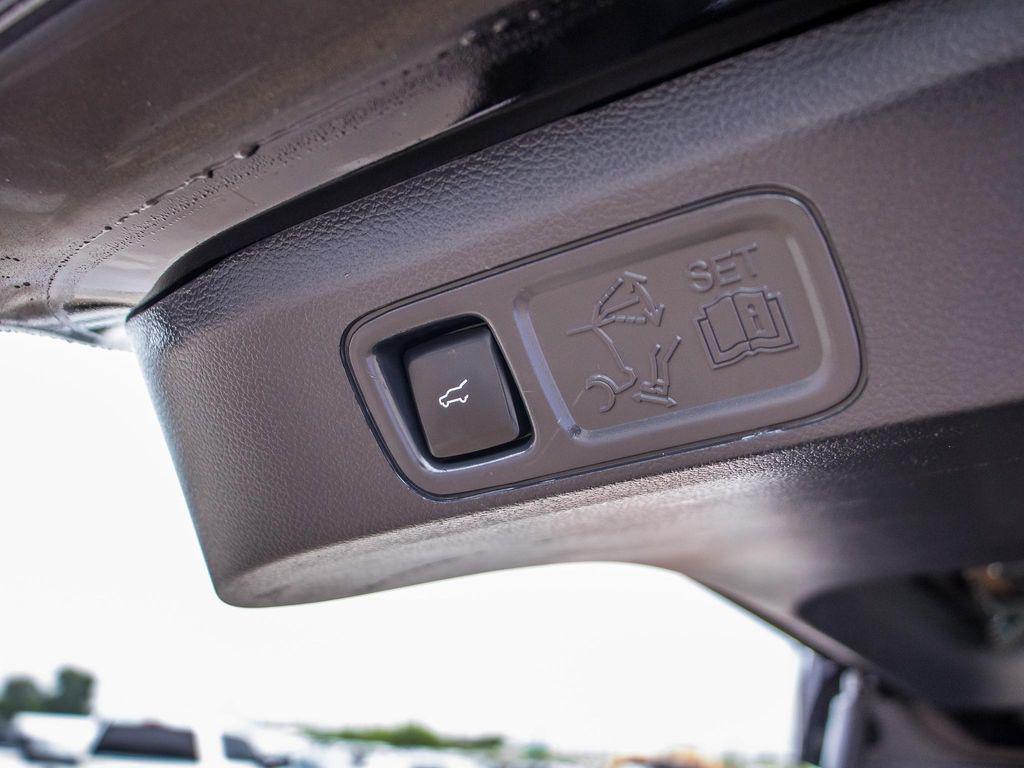 used 2022 Lincoln Navigator car, priced at $56,900