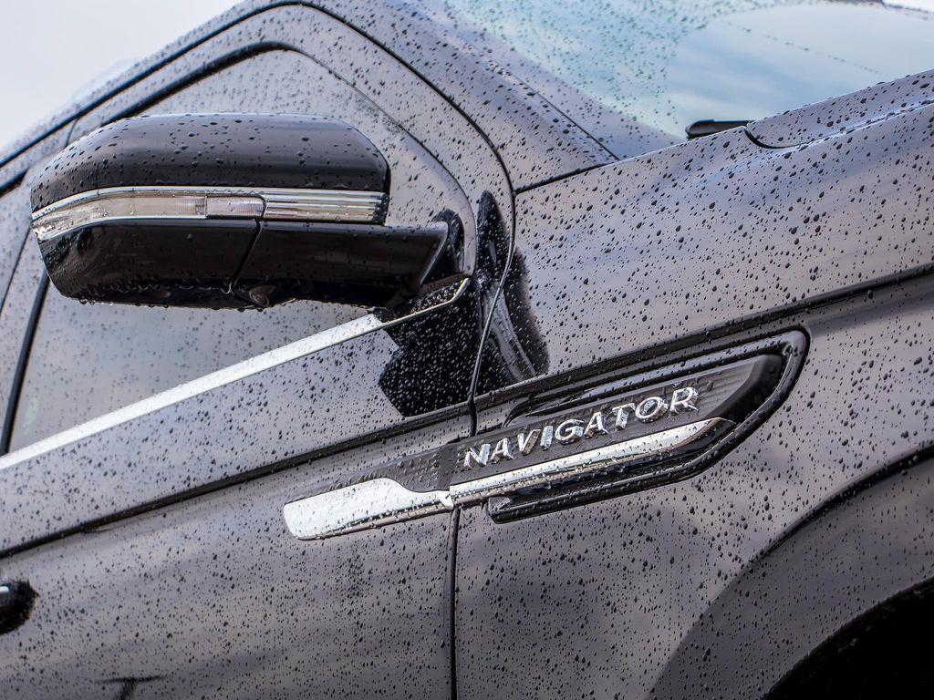used 2022 Lincoln Navigator car, priced at $58,400