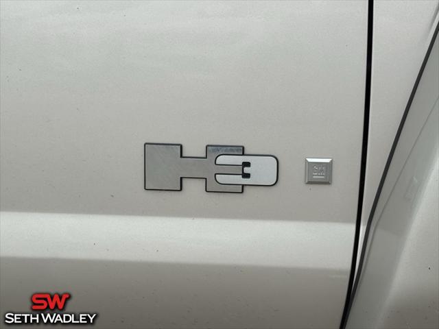 used 2006 Hummer H3 car, priced at $7,700